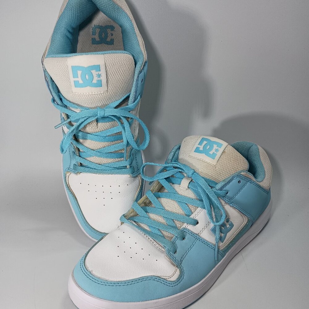 DC MANTECA Low Trainers Men's Size 13 Sky-Blue